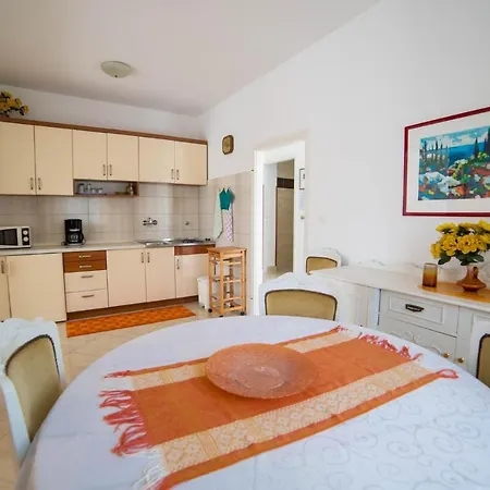 With Parking Space - 19657 Apartman *