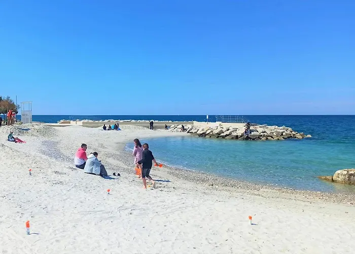 Lejlighed With Parking Space - 19657