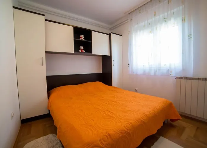 With Parking Space - 19657 Apartman *